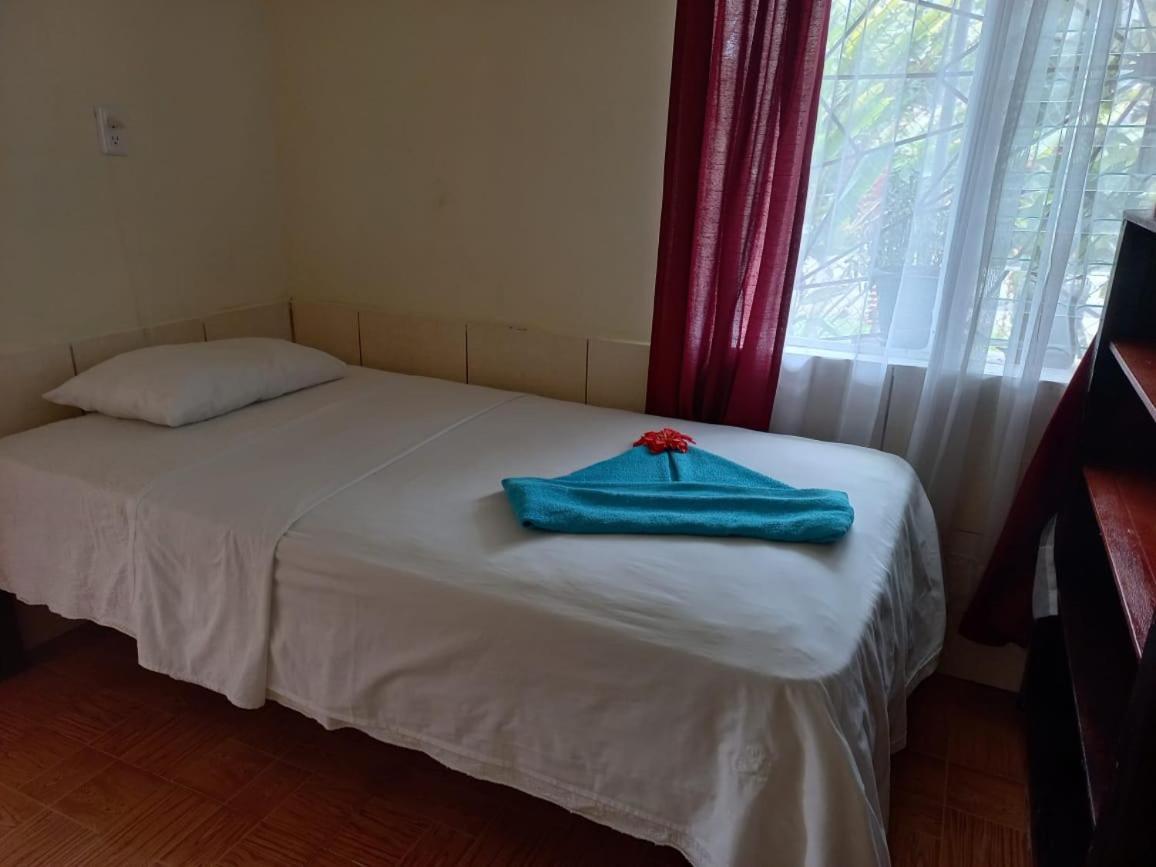 Hotel Margarita Sierpe Kültér fotó