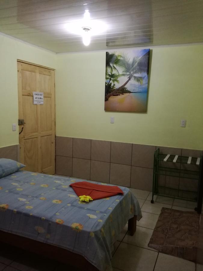 Hotel Margarita Sierpe Kültér fotó